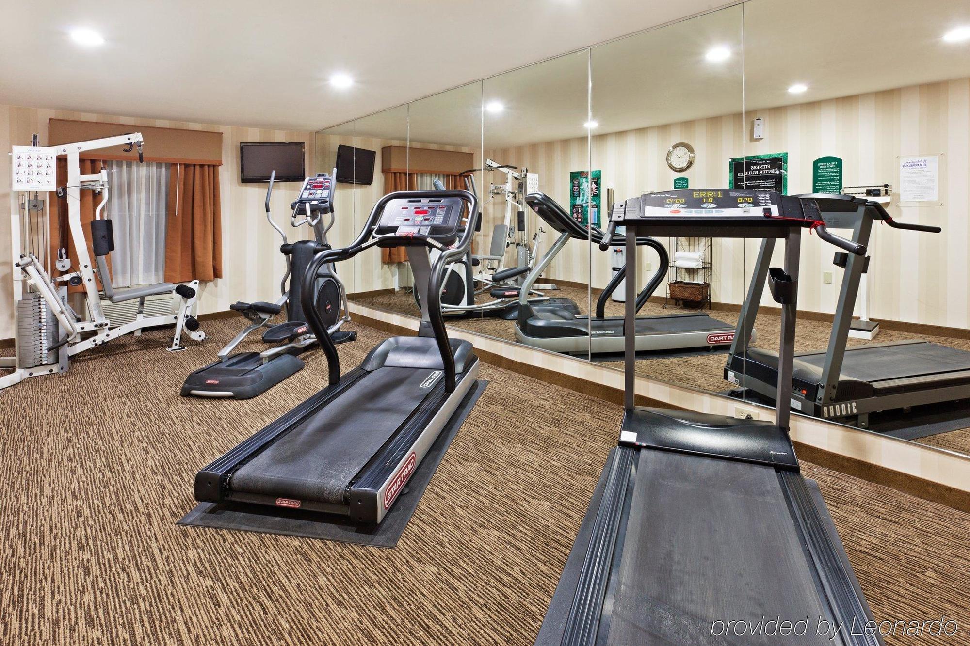 Comfort Inn & Suites Greenwood Near University Facilidades foto